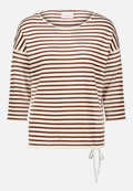 Gestreifter Pullover  mit U-Boot Ausschnitt  / Vorderseite