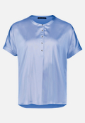 Blusenshirt  mit Knöpfen / Vorderseite