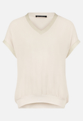 Blusenshirt mit Stickerei / Vorderseite
