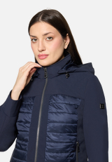 Outdoorjacke mit abnehmbarer Kapuze / Detailbild
