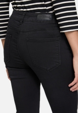 Slim Fit Jeans  mit Stretch-Anteil Style Sunny Short  / Detailbild