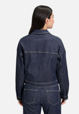 Jeansjacke langarm / Modellfoto Rückseite