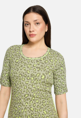 Basic Shirt mit Rippenstruktur / Detailbild