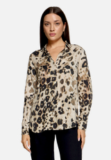 Longbluse langarm / Modellfoto Vorderseite
