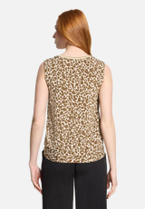 Rundhals-Shirt mit Raffung / Modellfoto Rückseite