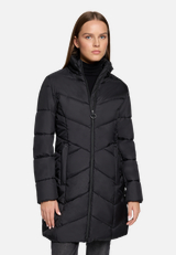 Outdoorjacke mit abnehmbarer Kapuze / Detailbild