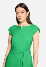 Eleganter Jumpsuit mit Bindegürtel / Detailbild