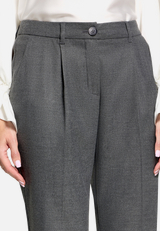 Casual-Hose mit Bügelfalte / Detailbild