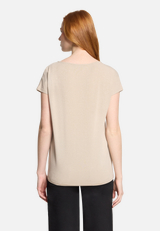 Halbarm-Shirt mit Schleifenknoten / Modellfoto Rückseite