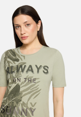 Basic Shirt mit Aufdruck / Detailbild