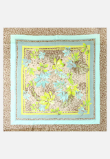 Tuch mit Blumenprint / Rückseite