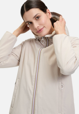 Wendejacke mit Kapuze / Detailbild