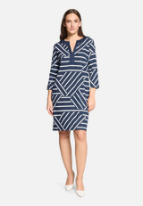 Jerseykleid mit 3/4 Arm / Modellfoto Vorderseite
