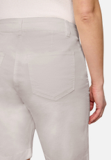 Sommerhose mit Eingrifftaschen / Detailbild