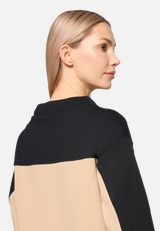 Sweatshirt mit Stehkragen / Detailbild