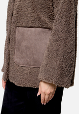 Outdoorjacke mit Plüsch / Detailbild