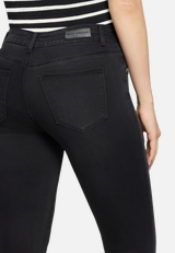 Slim Fit Jeans  mit Stretch-Anteil Style Sunny Short  / Detailbild