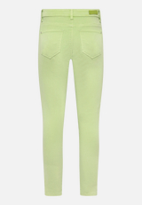 Slim Fit Jeans  mit Stretch-Anteil Style Sunny Short  / Rückseite