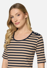 Basic Shirt mit Rippenstruktur / Detailbild