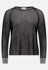 Grobstrick-Pullover mit Rippenstruktur / Vorderseite