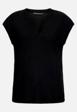 Basic Shirt mit V-Ausschnitt / Vorderseite