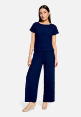 Culotte mit Gummizug / Modellfoto Vorderseite (Outfit)