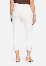 Basic-Jeans mit Waschung / Modellfoto Rückseite