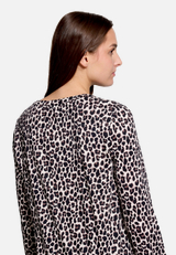 Leo-Bluse  mit V-Ausschnitt  / Detailbild
