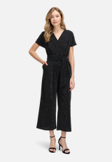 Jumpsuit mit Eingrifftaschen / Modellfoto Vorderseite