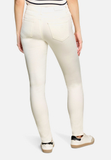 Slim Fit Jeans  mit Stretch Anteil Style Sunny  / Modellfoto Rückseite