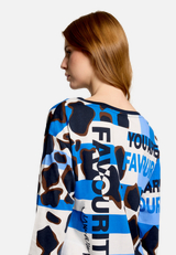 Printshirt mit Seitenschlitzen / Detailbild