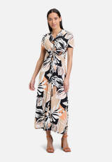Midikleid mit Raffung / Modellfoto Vorderseite