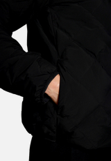 Leichte Steppjacke  mit Kapuze  / Detailbild