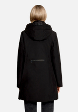 Outdoorjacke mit abnehmbarer Kapuze / Modellfoto Rückseite