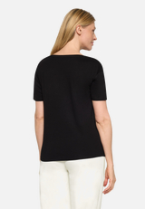 Casual-Shirt mit V-Ausschnitt / Modellfoto Rückseite