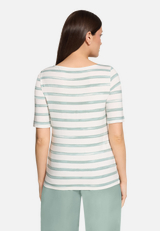 Ringelshirt mit U-Boot-Ausschnitt / Modellfoto Rückseite