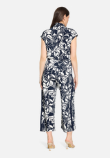 Jumpsuit mit Eingrifftaschen / Modellfoto Rückseite