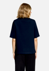 Sweatshirt  kurzarm mit Tunnelzug / Modellfoto Rückseite