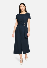 Jumpsuit mit Eingrifftaschen / Modellfoto Vorderseite (Outfit)