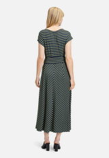 Jerseykleid kurzarm / Modellfoto Rückseite