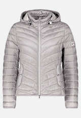 Outdoorjacke mit abnehmbarer Kapuze / Vorderseite