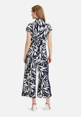 Jumpsuit mit Eingrifftaschen / Modellfoto Rückseite