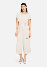 Jumpsuit mit Eingrifftaschen / Modellfoto Vorderseite
