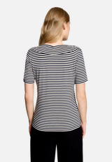 Ringelshirt mit Raffung / Modellfoto Rückseite