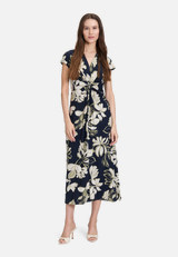 Midikleid mit Raffung / Modellfoto Vorderseite