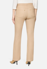 Perfect Body-Hose Slim Fit / Modellfoto Rückseite