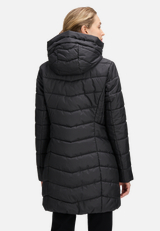Outdoorjacke mit Kapuze / Modellfoto Rückseite