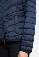 Outdoorjacke mit abnehmbarer Kapuze / Detailbild