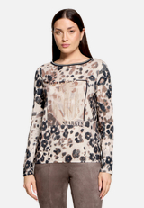 Casual-Shirt mit Gummizug / Modellfoto Vorderseite