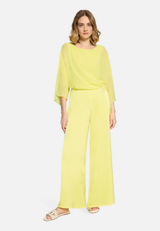 Marlene-Hose mit elastischem Bund / Modellfoto Vorderseite (Outfit)